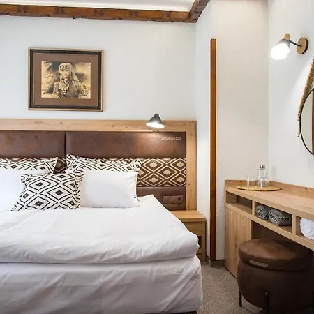 Hotel българче - ресторант *