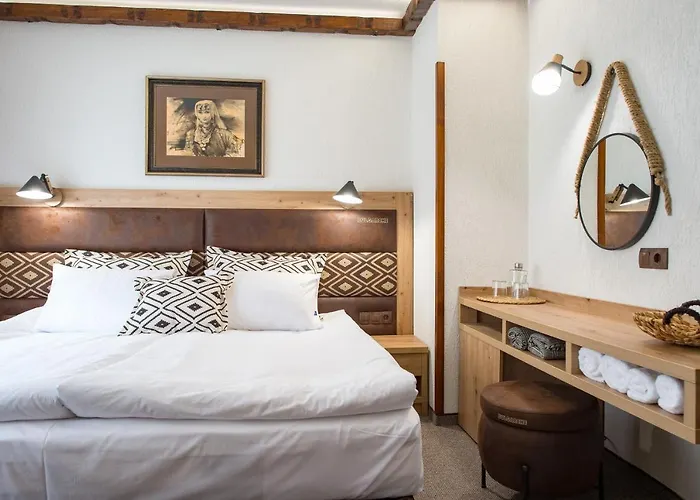 Hotel българче - ресторант *